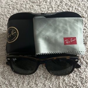 Wayfarer Rayban Sunglasses